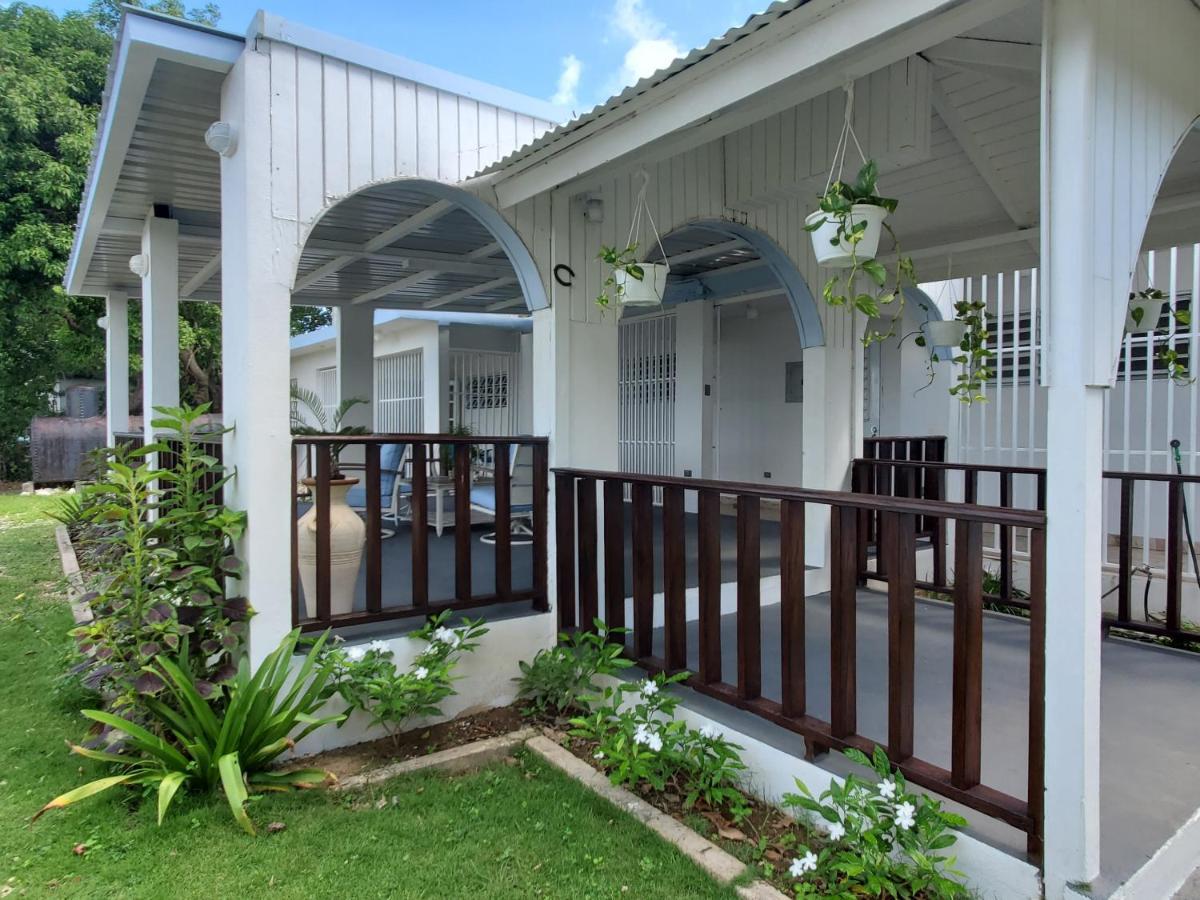 Crab Island Adventures Apartments Vieques Ngoại thất bức ảnh